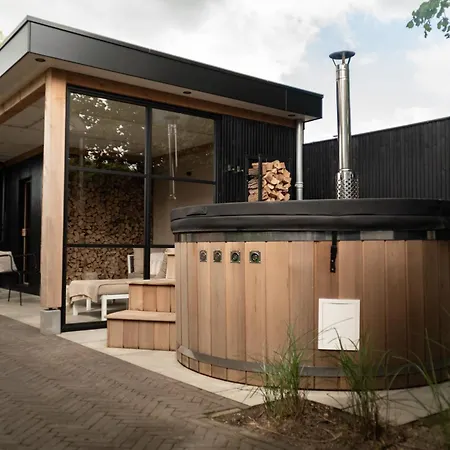 Buitengeluk Nocleg ze śniadaniem 3*