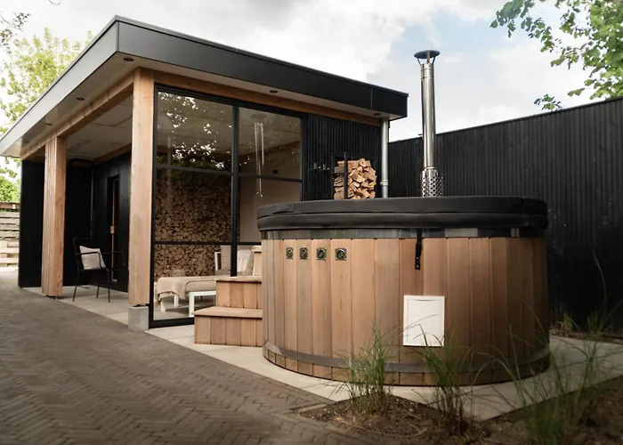 Buitengeluk Bed & Breakfast 3*